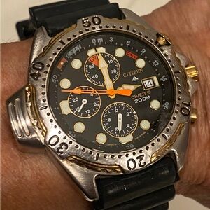 Citizen Diver's 200M Watch excellent new battery